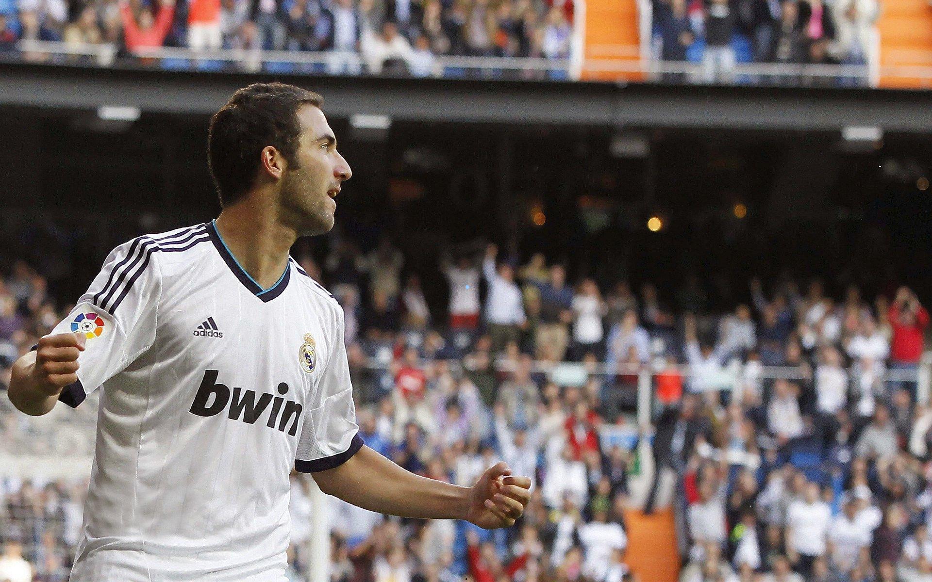 开云体育：半场风云，国米与莱切0-0僵局，图拉姆假摔领黄牌，博尼点球判罚逆转